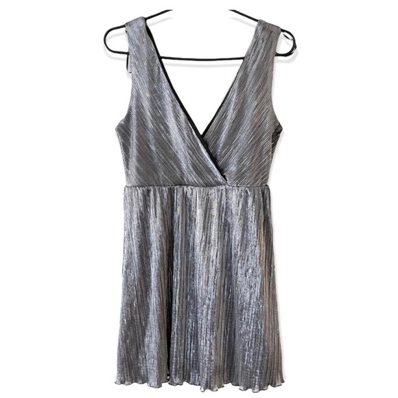 Forever 21 Dresses & Skirts - Y2K Metallic Dress Plunge Neck Black Silver Dress S party dress
